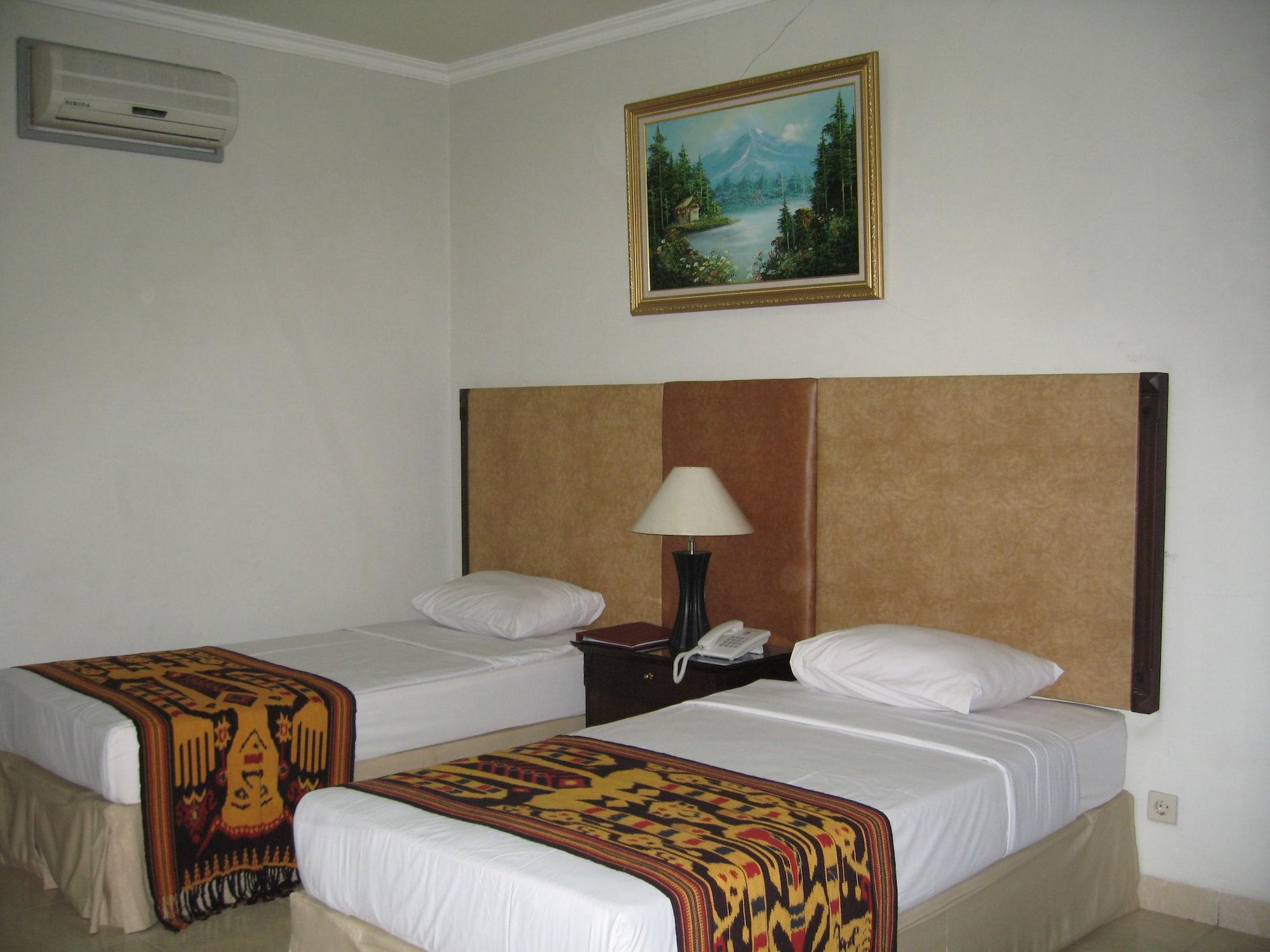 Pondok Serrata Hotel Semarang Extérieur photo