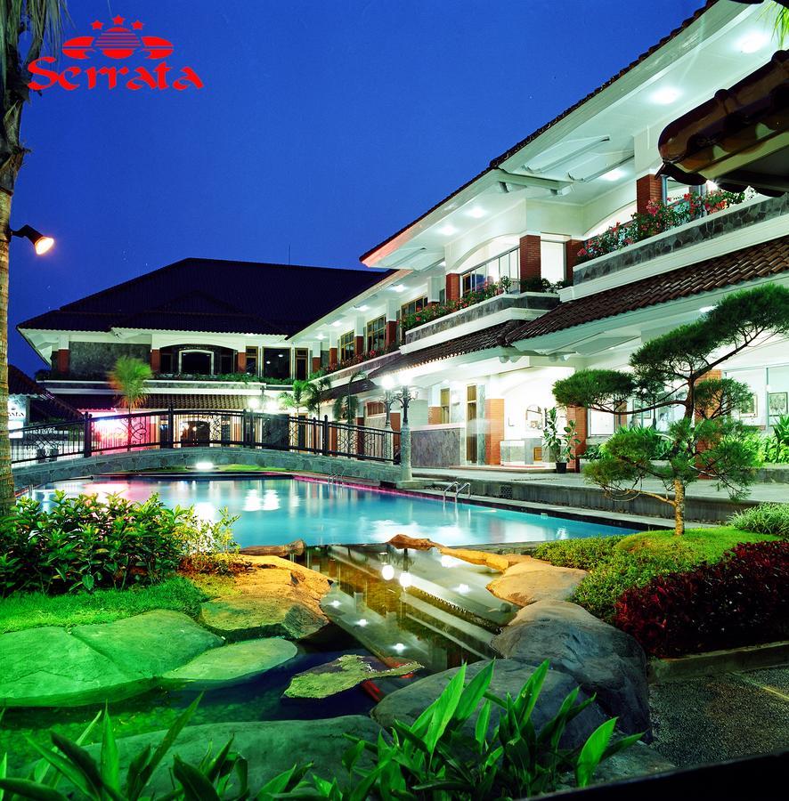 Pondok Serrata Hotel Semarang Extérieur photo